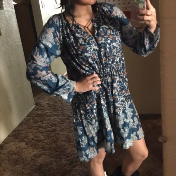 Xs/s Blue floral flowy dress - Picture 3 of 3